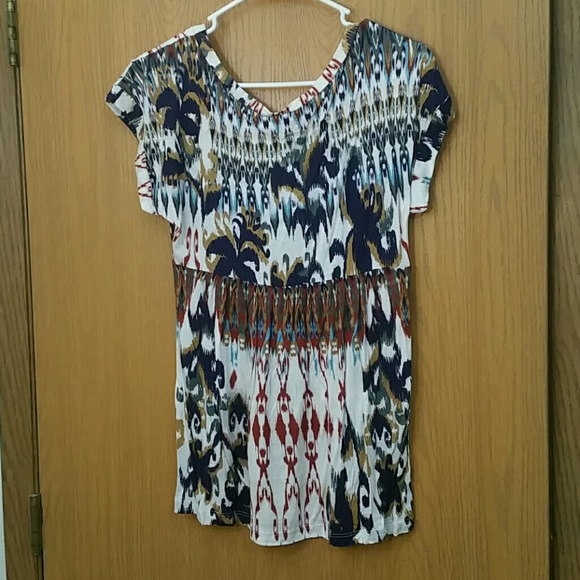 Abstract Aztek Print top from Buckle - Picture 4 of 5